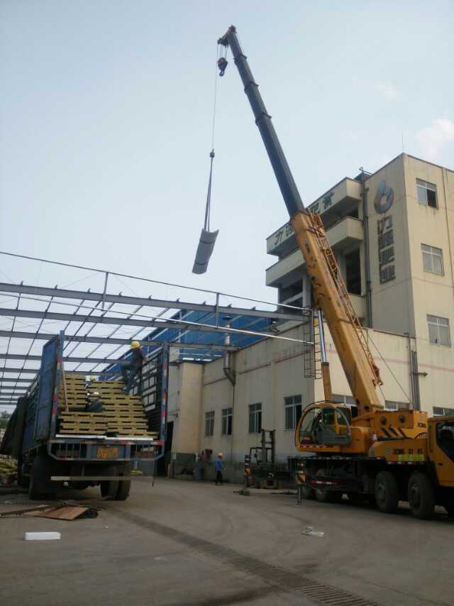 避免起重機(jī)發(fā)生事故我們應(yīng)當(dāng)采取哪些措施？